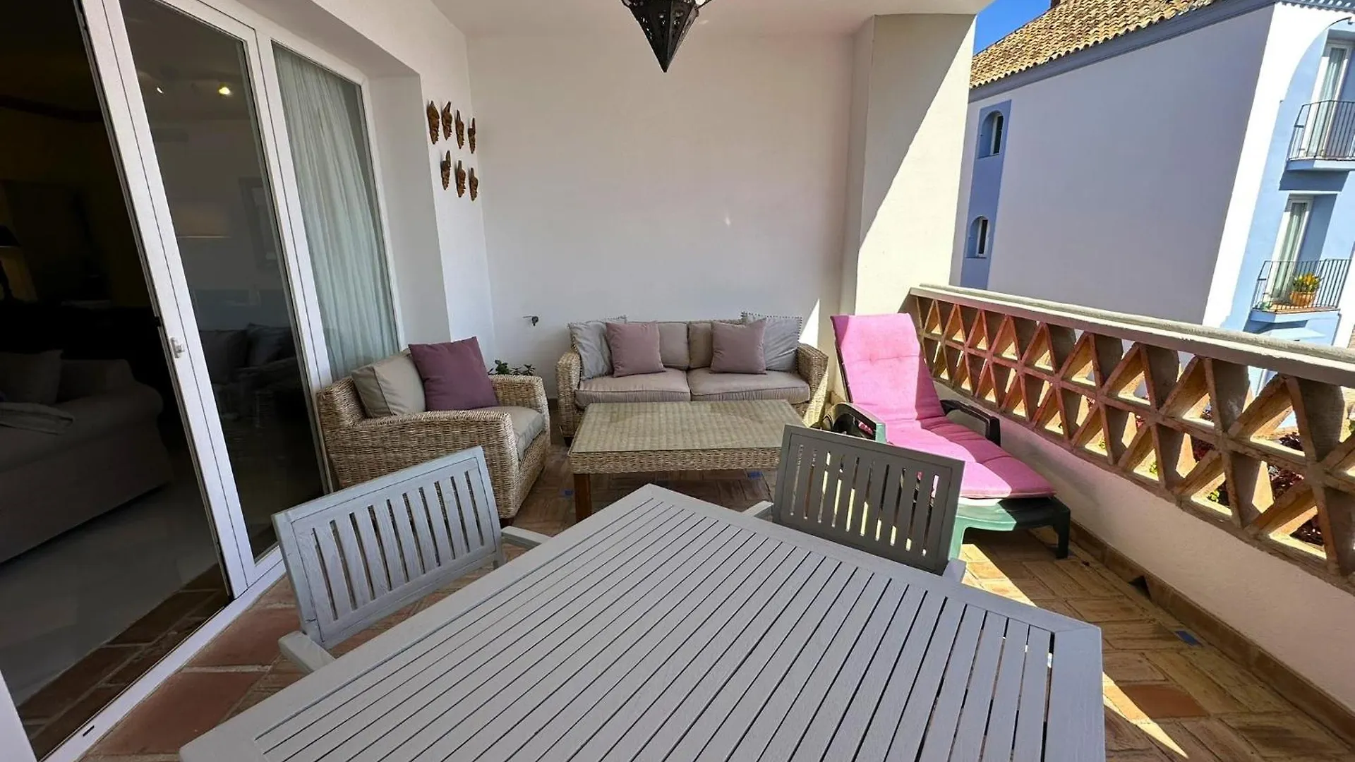 Apartamento La Perla de Marakech Estepona 0*,  España